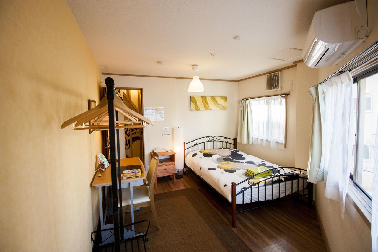 Pineda Oscar Osaka Exterior foto
